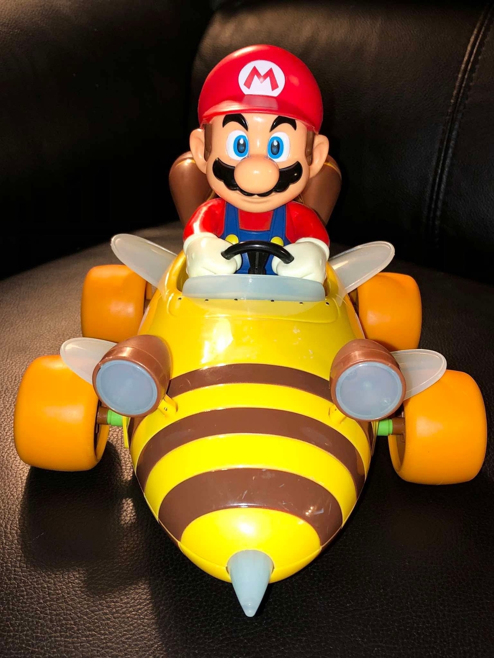 Nintendo Super Mario Bros Mario Kart Bumble V RC Car Yellow Mario Figure